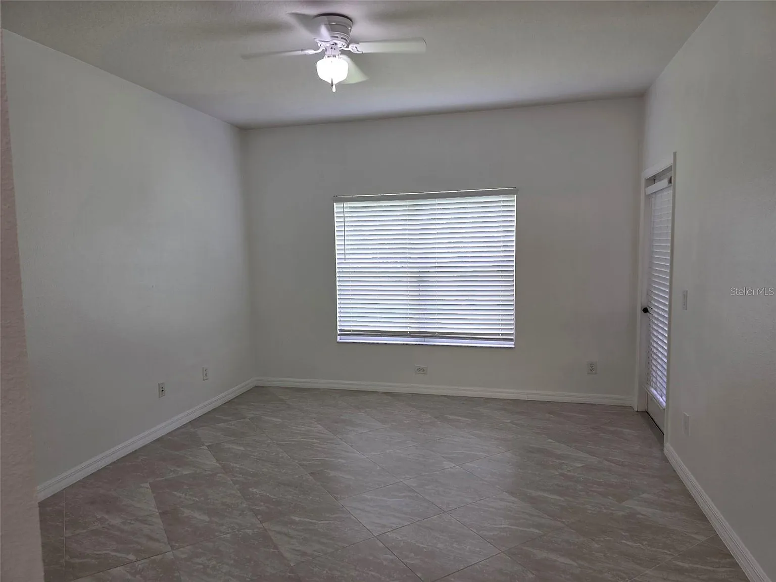 4 bed, 1962 sqft, $2,700 — Photo 4
