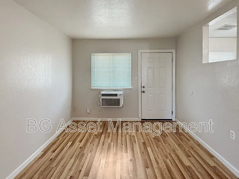 1 bed, 1.0 bath, 520 sqft, $1,025 — Photo 3