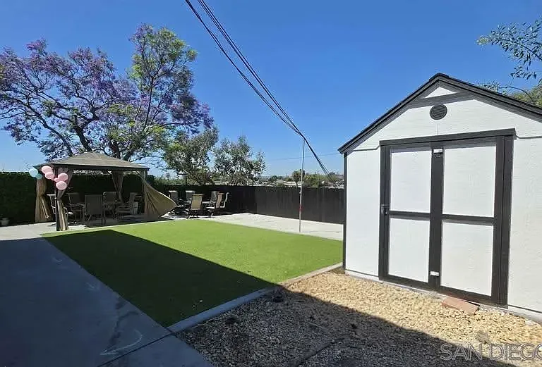 3934 1/2 Marine View Ave — Photo 32