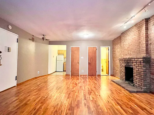 Rented by Compass | media 4