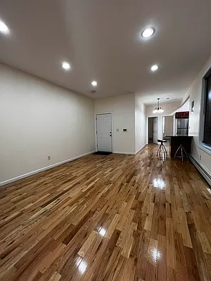 Rented by Target Realty Group | media 2