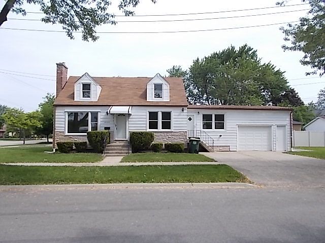 1st image of 8103 N Greenwood Ave