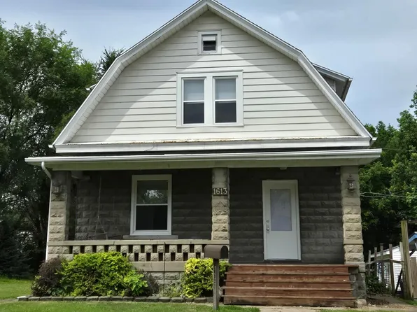 1613 Lincoln St, Burlington, IA 52601
