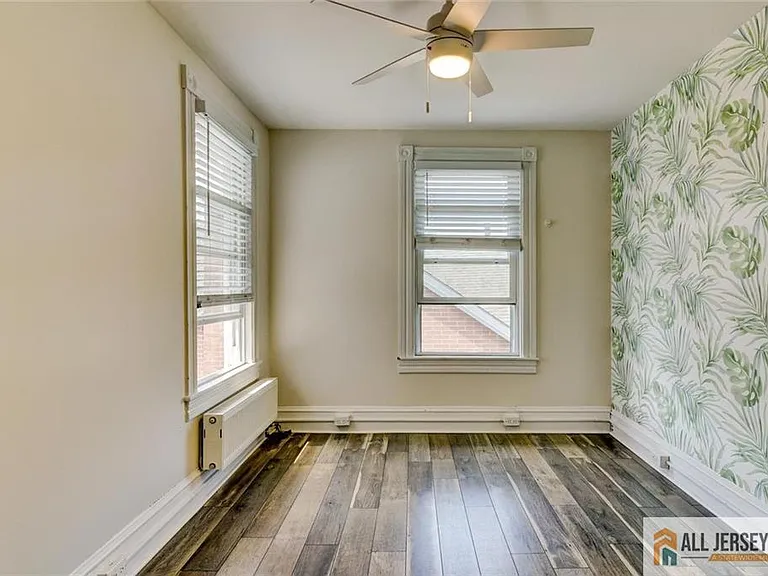37 E Somerset St #2 — Photo 11