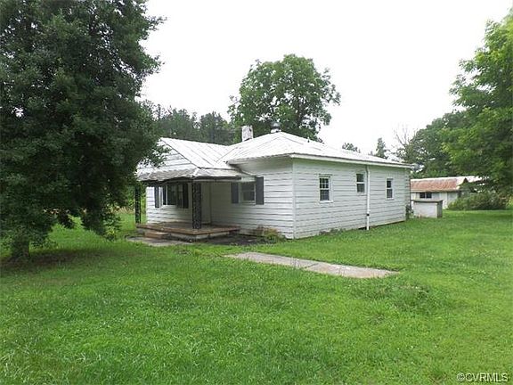 3rd image of 23111 Pine Grove Pl