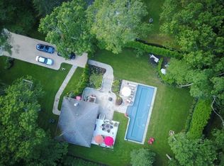 22 Bay View Rd, Southampton, NY 11968