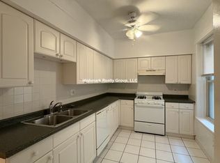 548 Elmwood Ave #2N, Evanston, IL 60202
