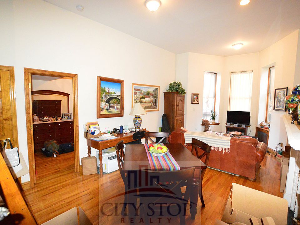 1st image of 24 W 75th St APT 4A