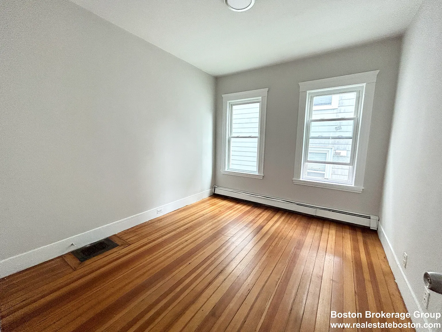 4 bed, 1.5 bath, $2,800 — Photo 4
