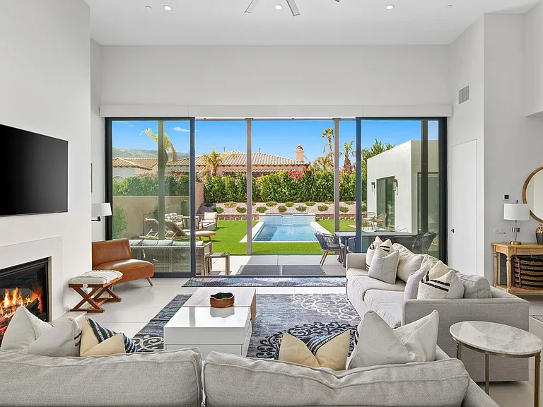 57627 Santo Thomas — Photo 3