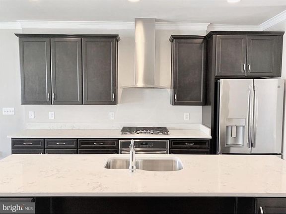 2nd image of 14338 Potomac Heights Ln