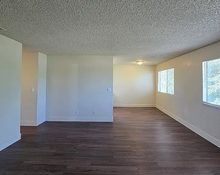310 N 9th St #201 — Photo 2