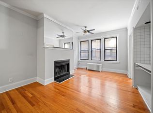 639 W Roscoe St #1T, Chicago, IL 60657