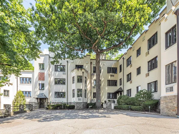 15 Beechtree #2C, Bronxville, NY 10708