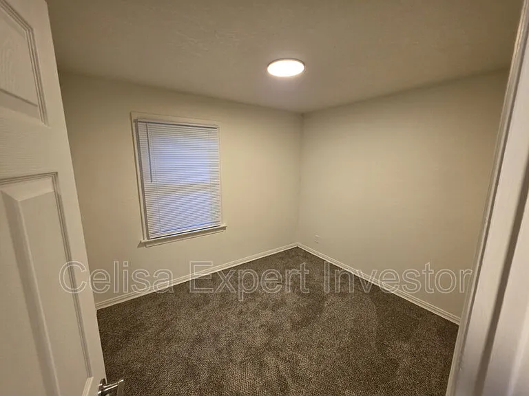 4317 Spatz Ave — Photo 4