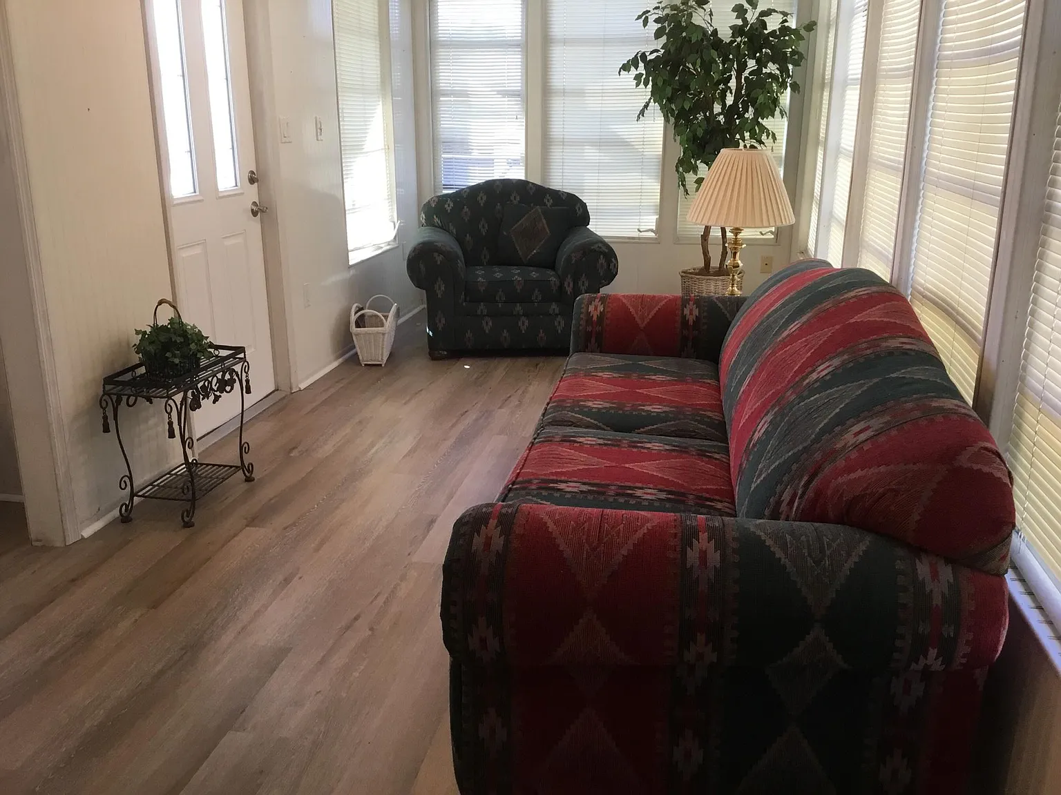 86 Golden Sand Avenue — Photo 3