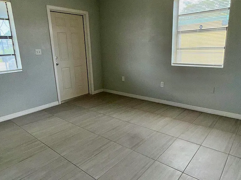 1770 NW 25th Ter — Photo 8