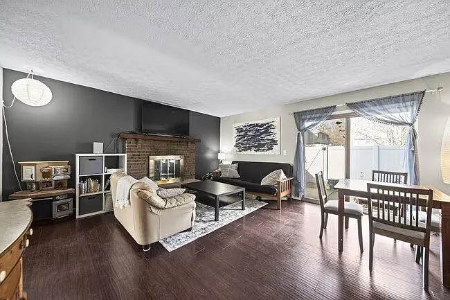 2744 Saltergate Dr — Photo 8