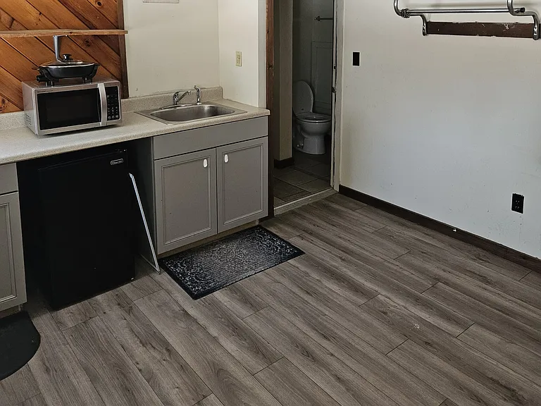 47 Auburn Rd #5 — Photo 3