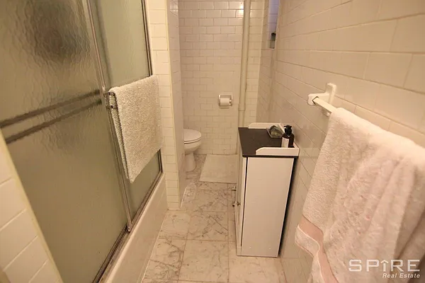 Rented by Spire Group | media 11