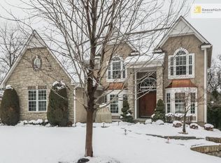 321 NW Rockhill Cir, Lees Summit, MO 64081
