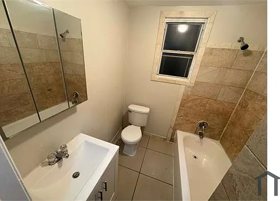 93 N 15th St #1 — Photo 4