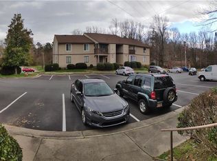 1712 N Hamilton St, High Point, NC 27262