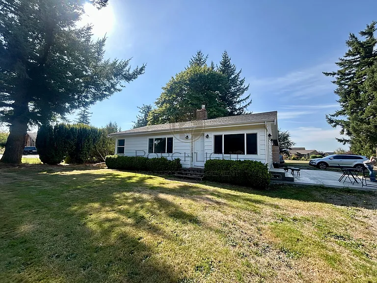 7561 Hannegan Rd — Photo 2