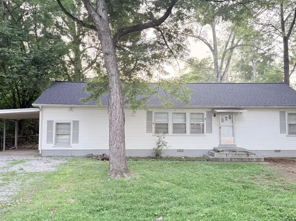 1002 Evins St, Manchester, TN 37355