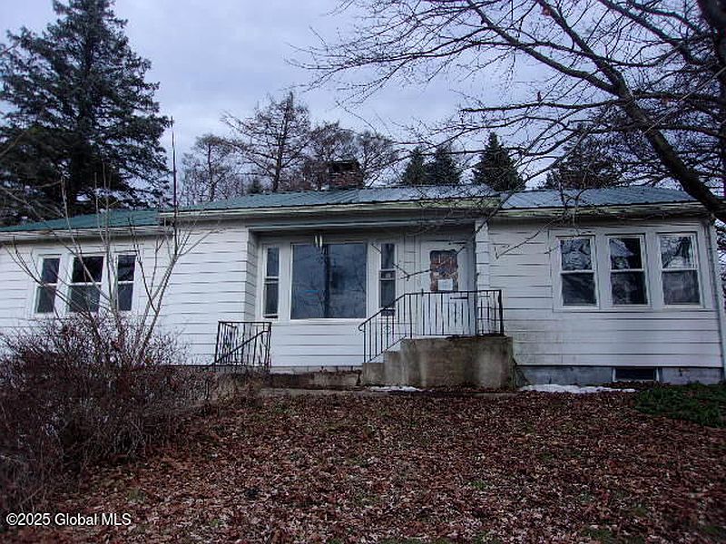 3rd image of 312 W Monroe Street