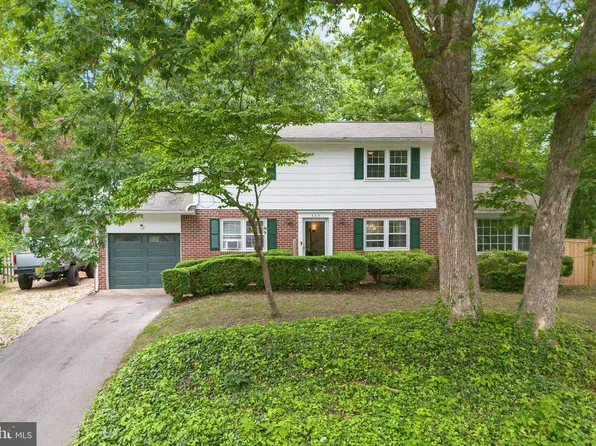 443 Deerwood Dr, Fredericksburg, VA 22401