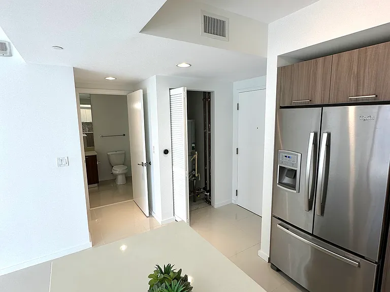 5252 NW 85th Ave #1 — Photo 4