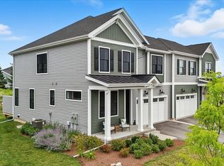 92 Elmore St, Shelburne, VT 05482