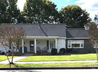 240 S Center St, Taylorsville, NC 28681