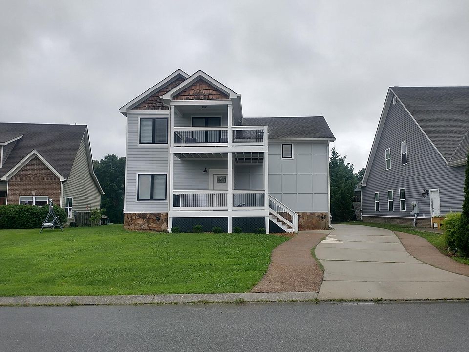 1st image of 2408 Waterhaven Dr