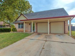 331 W Elder Dr, Mustang, OK 73064