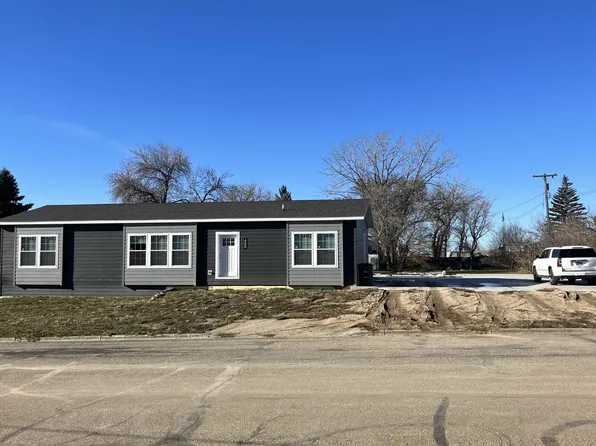 400 5th St N, Wilton, ND 58579