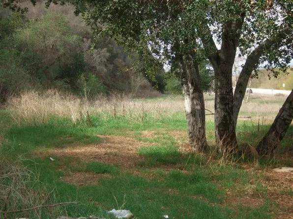 10550 Wentworth St, Sunland, CA 91040