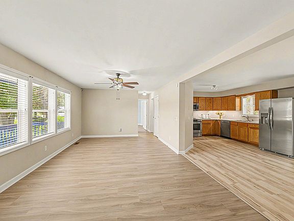 2nd image of 706 Park Rd