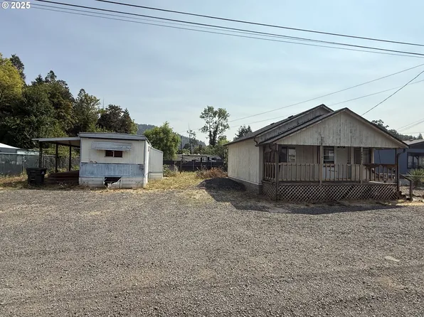 410 Birch St, Drain, OR 97435