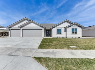 6058 W 31st Ave, Kennewick, WA 99338