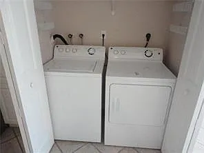 1630 Zenith Way — Photo 40