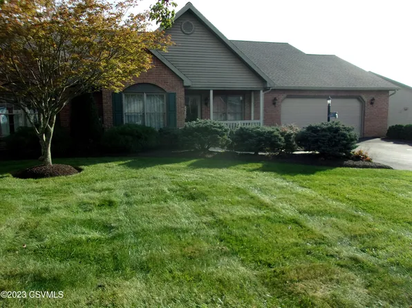 106 Woodsedge Dr, Milton, PA 17847
