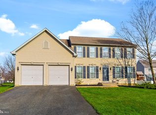 211 Greystone Ln, Quarryville, PA 17566