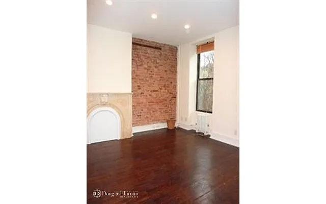 Rented by Douglas Elliman | media 6