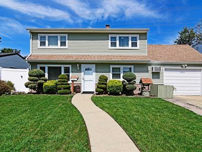 101 Hickory Ln, Levittown, NY, 11756