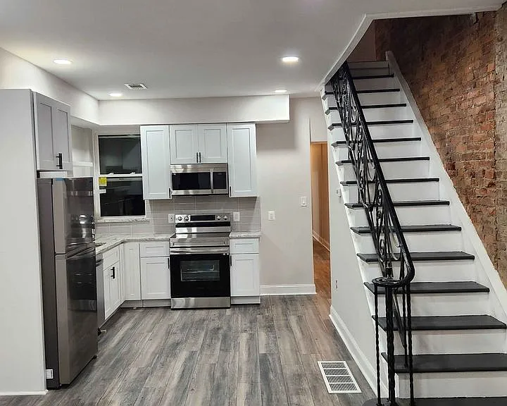 3012 D St — Photo 1