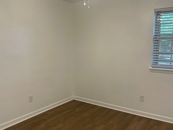 3rd image of 263 S Villas Ct APT B