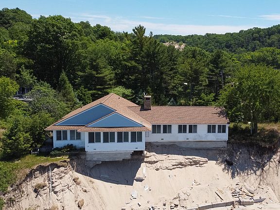 4th image of 30034 Lake Bluff Dr