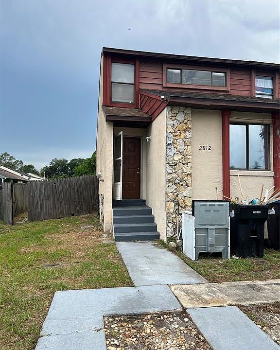 1st image of 2812 Hunt Club Ln #2812